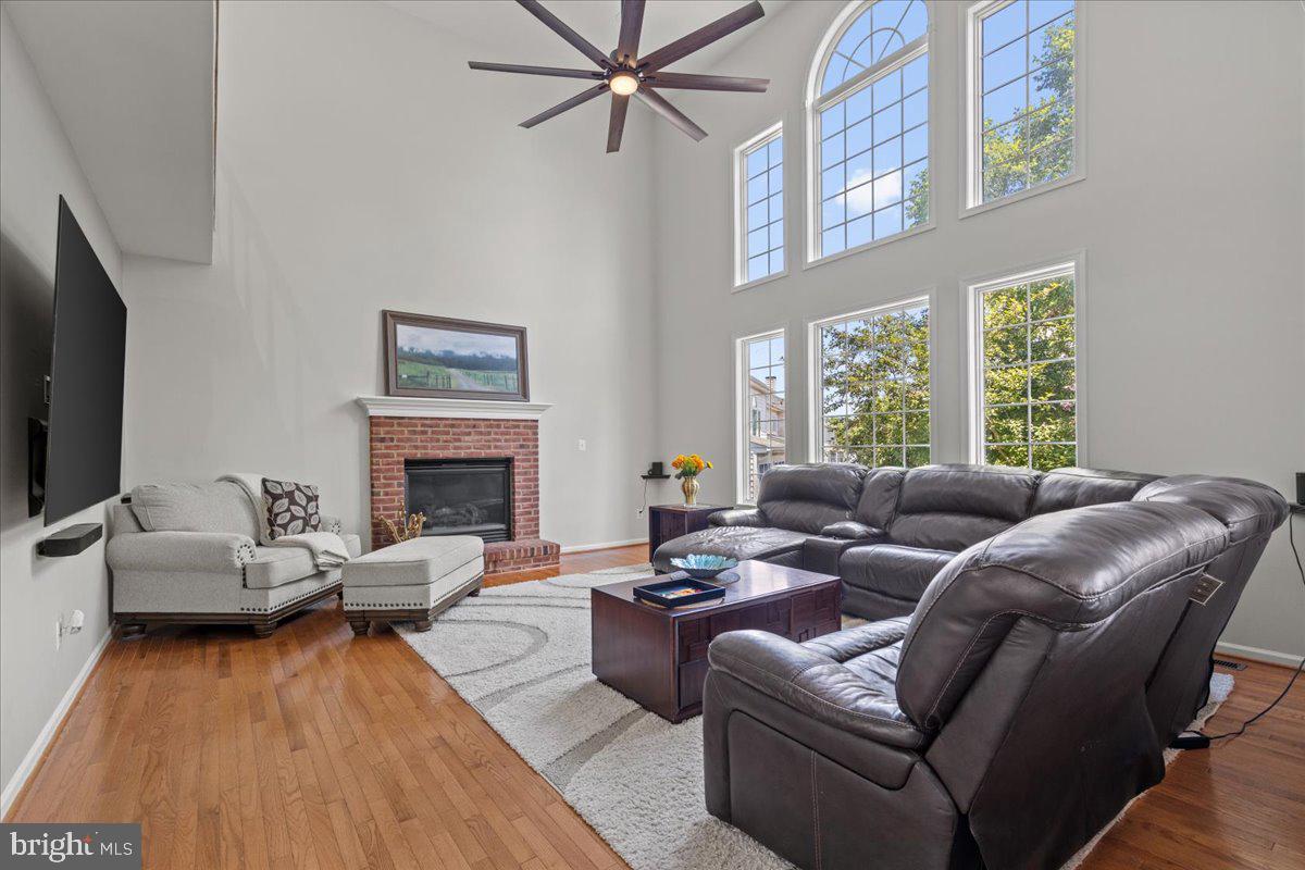 25954 TALMONT DR, CHANTILLY, Virginia 20152, 6 Bedrooms Bedrooms, ,3 BathroomsBathrooms,Residential,For sale,25954 TALMONT DR,VALO2101090 MLS # VALO2101090