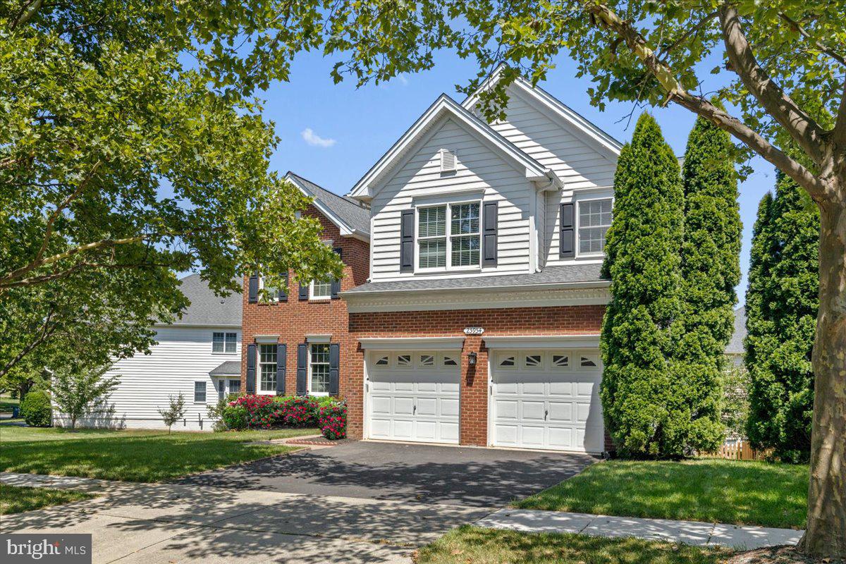 25954 TALMONT DR, CHANTILLY, Virginia 20152, 6 Bedrooms Bedrooms, ,3 BathroomsBathrooms,Residential,For sale,25954 TALMONT DR,VALO2101090 MLS # VALO2101090