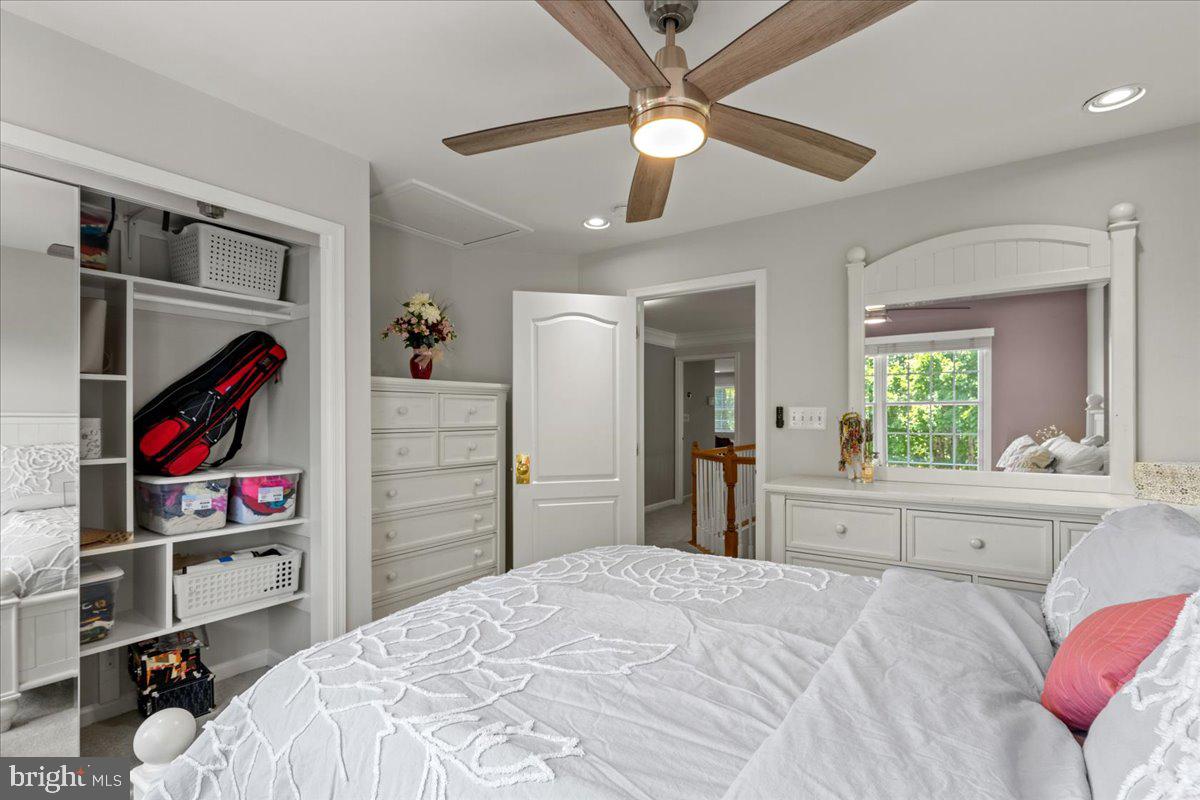 25954 TALMONT DR, CHANTILLY, Virginia 20152, 6 Bedrooms Bedrooms, ,3 BathroomsBathrooms,Residential,For sale,25954 TALMONT DR,VALO2101090 MLS # VALO2101090