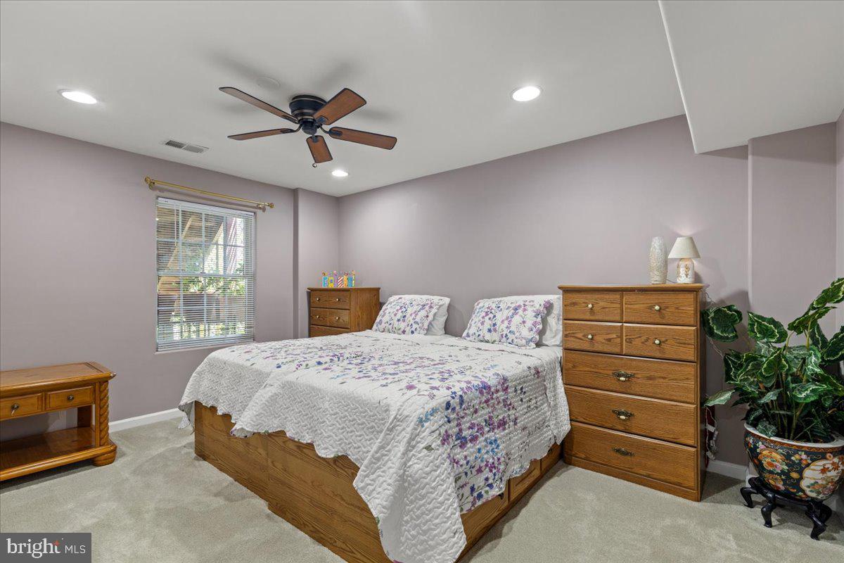 25954 TALMONT DR, CHANTILLY, Virginia 20152, 6 Bedrooms Bedrooms, ,3 BathroomsBathrooms,Residential,For sale,25954 TALMONT DR,VALO2101090 MLS # VALO2101090