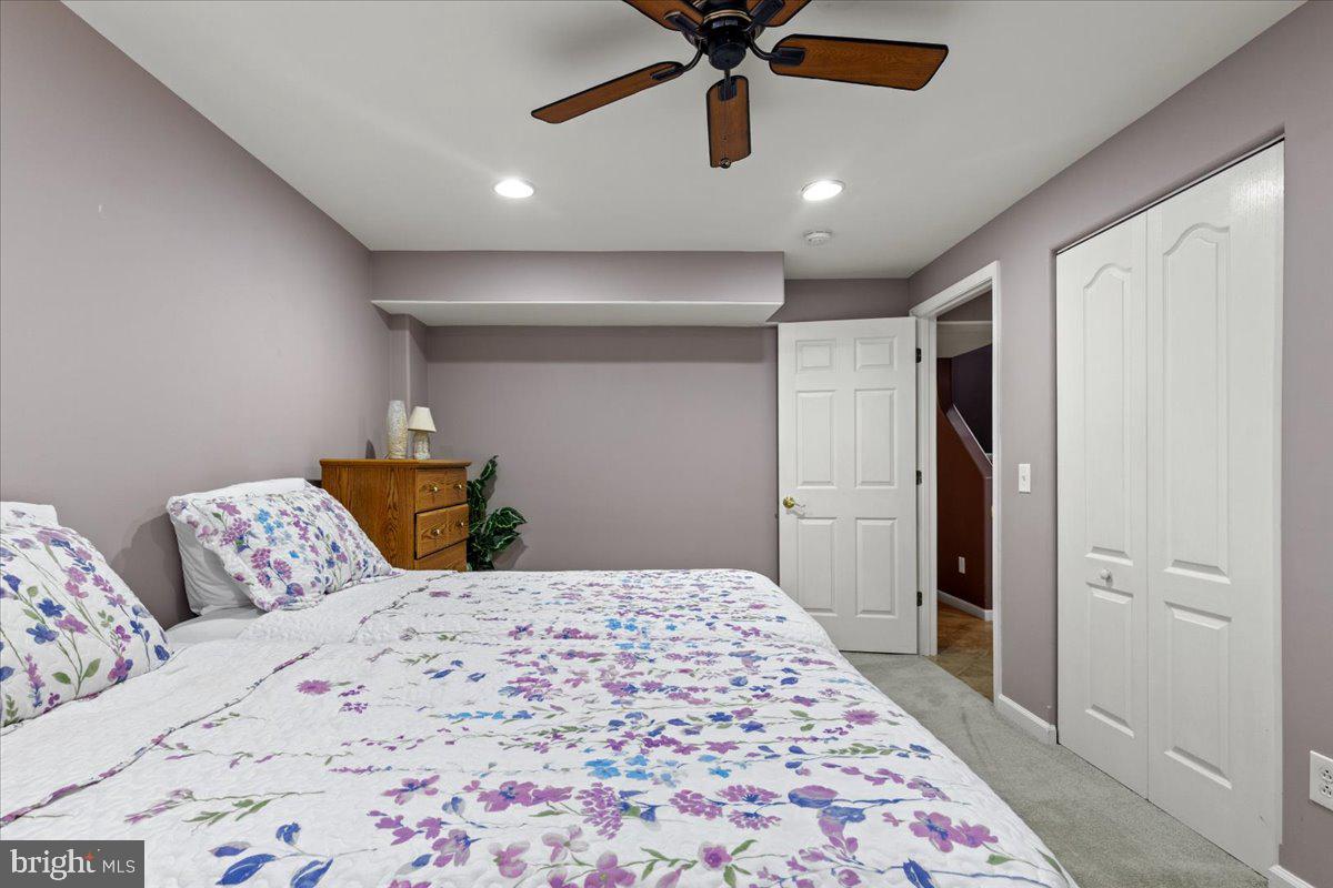 25954 TALMONT DR, CHANTILLY, Virginia 20152, 6 Bedrooms Bedrooms, ,3 BathroomsBathrooms,Residential,For sale,25954 TALMONT DR,VALO2101090 MLS # VALO2101090
