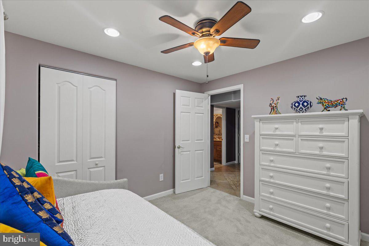 25954 TALMONT DR, CHANTILLY, Virginia 20152, 6 Bedrooms Bedrooms, ,3 BathroomsBathrooms,Residential,For sale,25954 TALMONT DR,VALO2101090 MLS # VALO2101090
