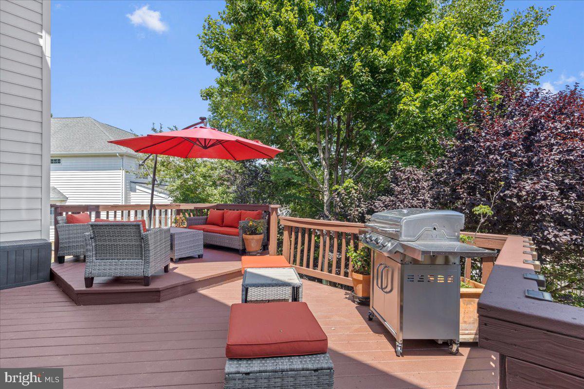 25954 TALMONT DR, CHANTILLY, Virginia 20152, 6 Bedrooms Bedrooms, ,3 BathroomsBathrooms,Residential,For sale,25954 TALMONT DR,VALO2101090 MLS # VALO2101090