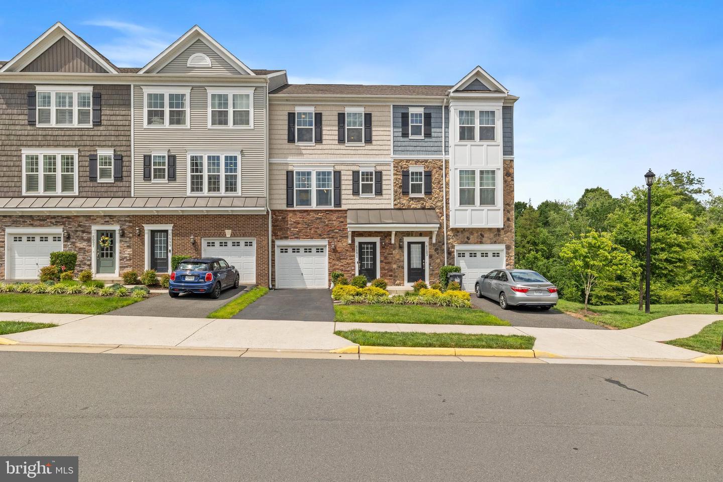 6101 CAMERONS FERRY DR, HAYMARKET, Virginia 20169, 4 Bedrooms Bedrooms, ,3 BathroomsBathrooms,Residential,For sale,6101 CAMERONS FERRY DR,VAPW2098474 MLS # VAPW2098474