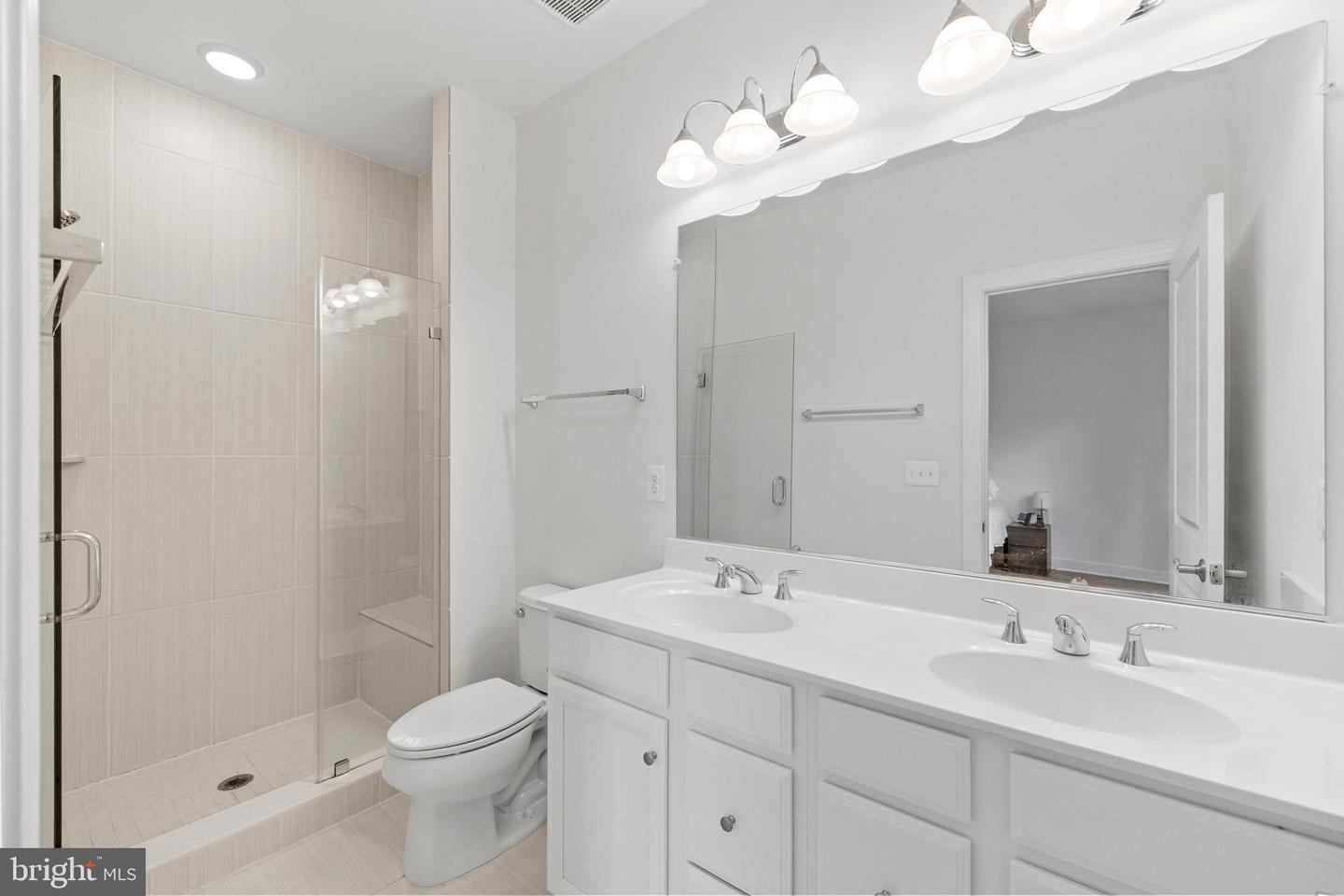6101 CAMERONS FERRY DR, HAYMARKET, Virginia 20169, 4 Bedrooms Bedrooms, ,3 BathroomsBathrooms,Residential,For sale,6101 CAMERONS FERRY DR,VAPW2098474 MLS # VAPW2098474