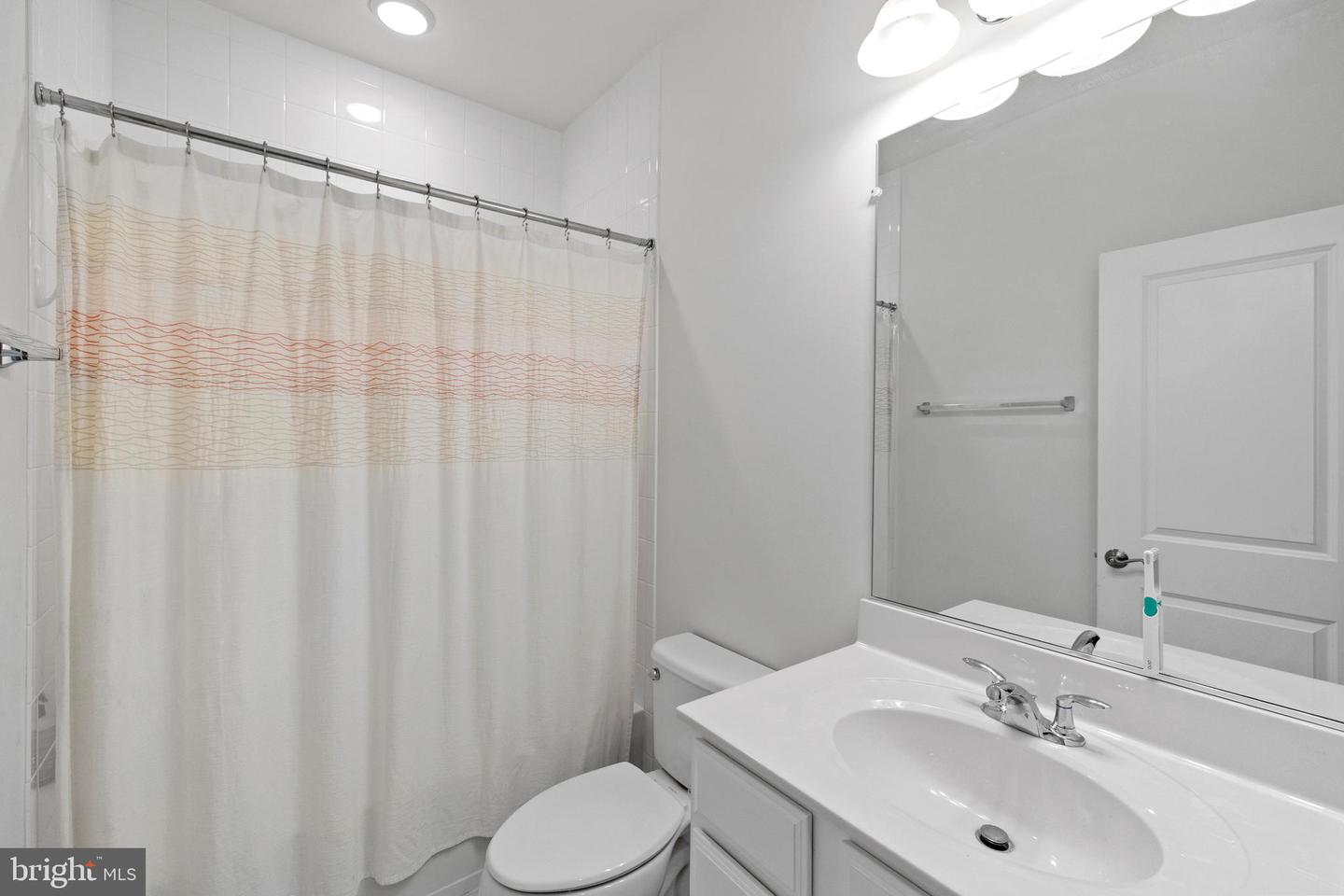 6101 CAMERONS FERRY DR, HAYMARKET, Virginia 20169, 4 Bedrooms Bedrooms, ,3 BathroomsBathrooms,Residential,For sale,6101 CAMERONS FERRY DR,VAPW2098474 MLS # VAPW2098474
