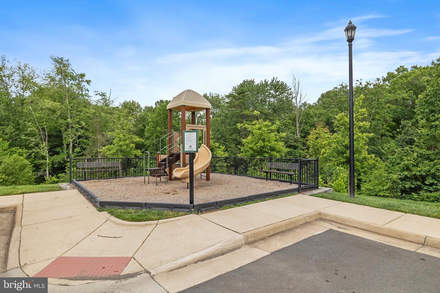 6101 CAMERONS FERRY DR, HAYMARKET, Virginia 20169, 4 Bedrooms Bedrooms, ,3 BathroomsBathrooms,Residential,For sale,6101 CAMERONS FERRY DR,VAPW2098474 MLS # VAPW2098474