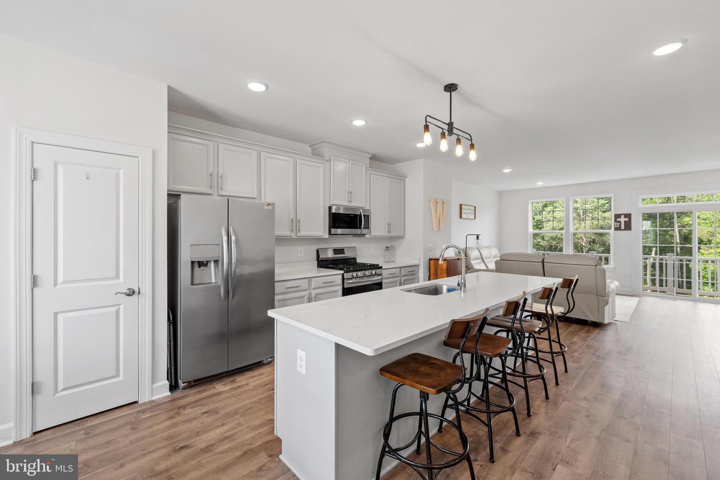 6101 CAMERONS FERRY DR, HAYMARKET, Virginia 20169, 4 Bedrooms Bedrooms, ,3 BathroomsBathrooms,Residential,For sale,6101 CAMERONS FERRY DR,VAPW2098474 MLS # VAPW2098474