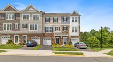 6101 CAMERONS FERRY DR, HAYMARKET, Virginia 20169, 4 Bedrooms Bedrooms, ,3 BathroomsBathrooms,Residential,For sale,6101 CAMERONS FERRY DR,VAPW2098474 MLS # VAPW2098474