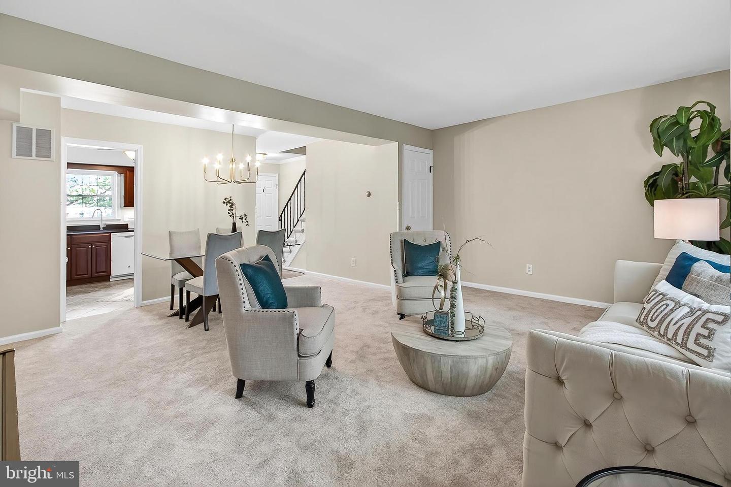 7781 TIVERTON DR, SPRINGFIELD, Virginia 22152, 3 Bedrooms Bedrooms, ,2 BathroomsBathrooms,Residential,For sale,7781 TIVERTON DR,VAFX2253210 MLS # VAFX2253210