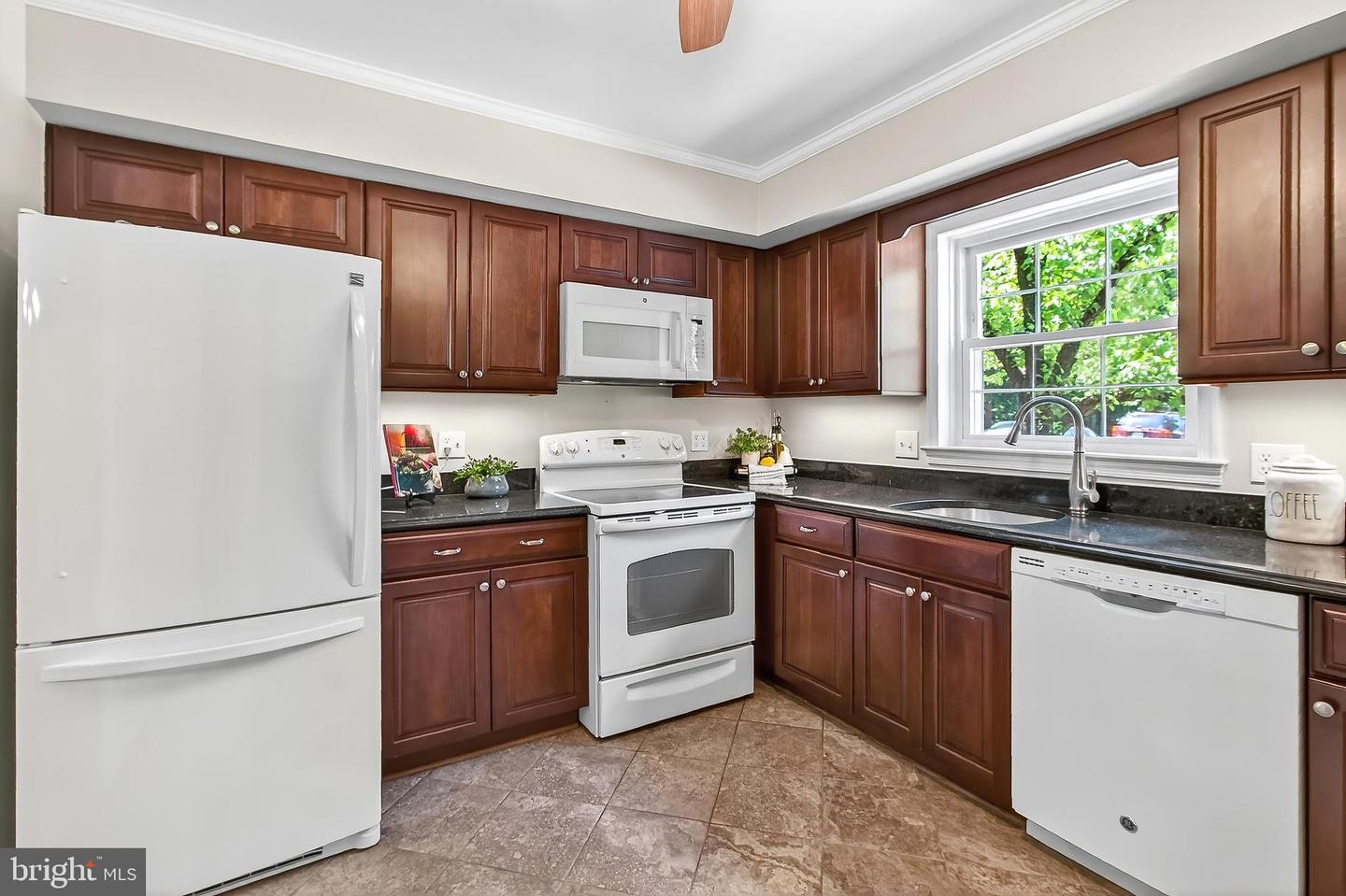 7781 TIVERTON DR, SPRINGFIELD, Virginia 22152, 3 Bedrooms Bedrooms, ,2 BathroomsBathrooms,Residential,For sale,7781 TIVERTON DR,VAFX2253210 MLS # VAFX2253210