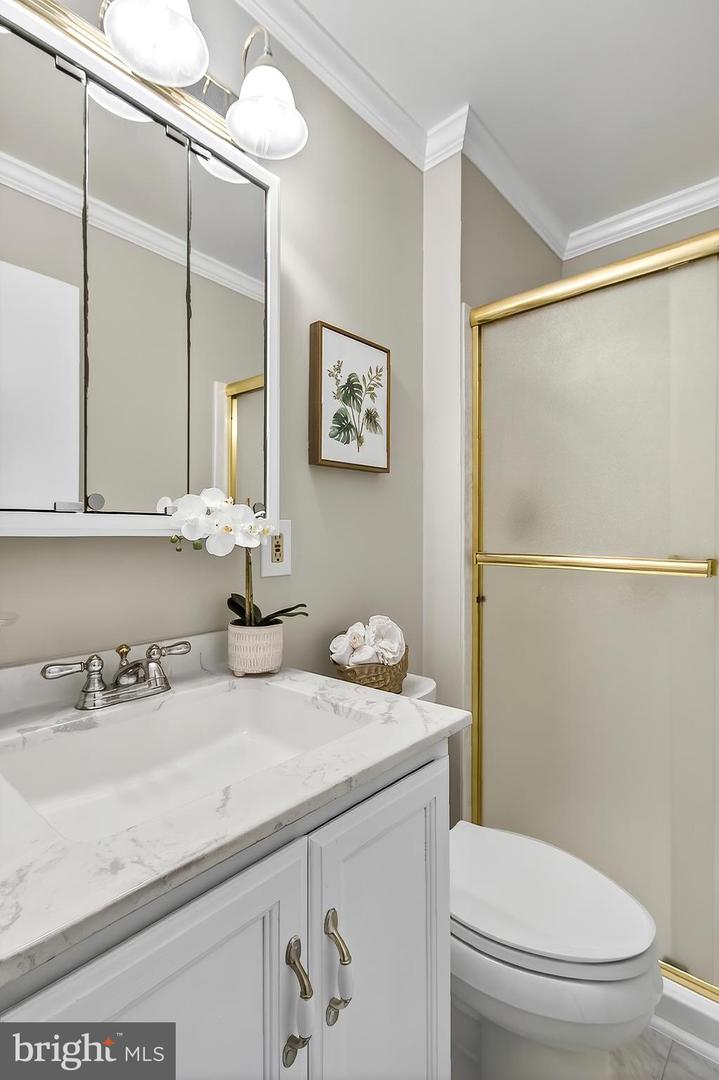 7781 TIVERTON DR, SPRINGFIELD, Virginia 22152, 3 Bedrooms Bedrooms, ,2 BathroomsBathrooms,Residential,For sale,7781 TIVERTON DR,VAFX2253210 MLS # VAFX2253210