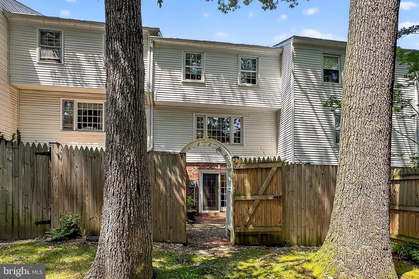 7781 TIVERTON DR, SPRINGFIELD, Virginia 22152, 3 Bedrooms Bedrooms, ,2 BathroomsBathrooms,Residential,For sale,7781 TIVERTON DR,VAFX2253210 MLS # VAFX2253210