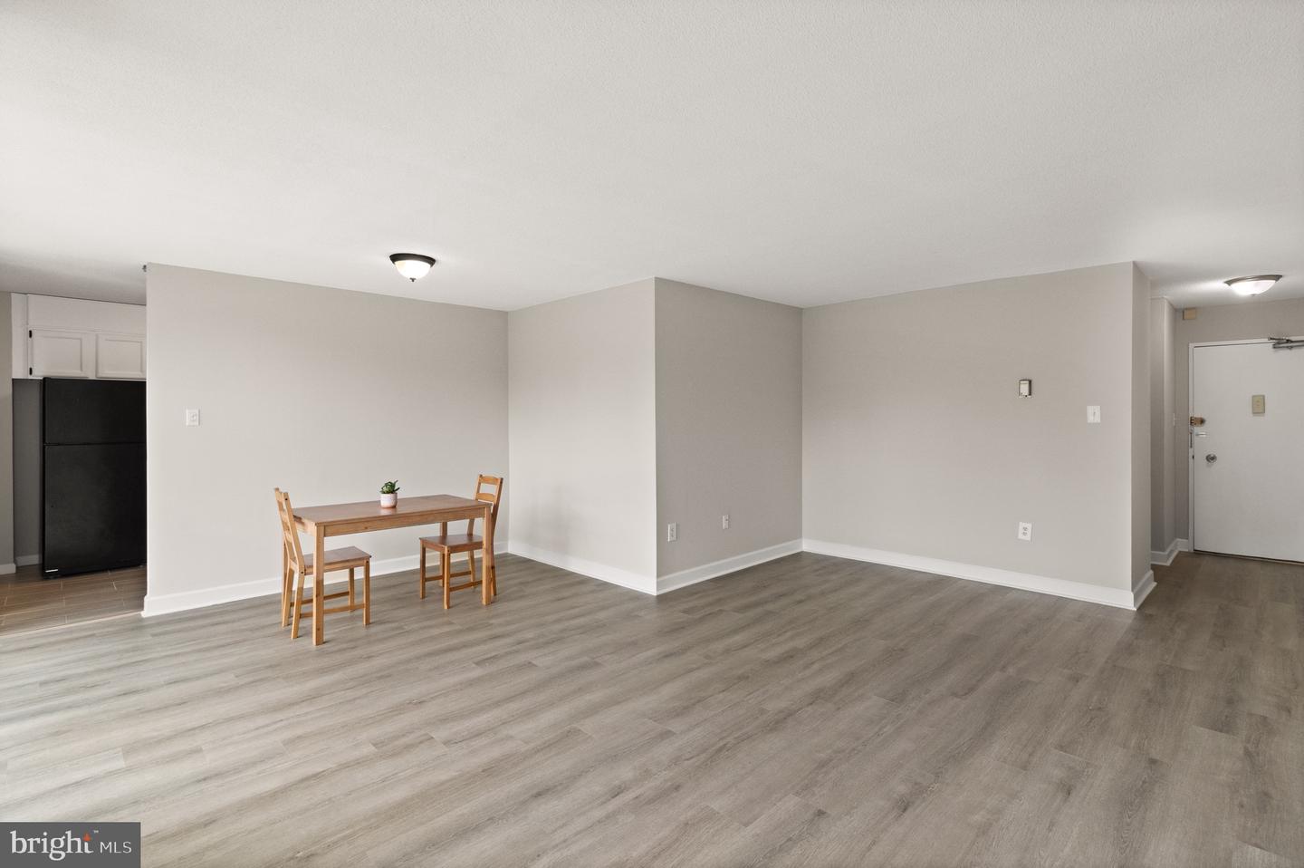 4600 S FOUR MILE RUN DR #102, ARLINGTON, Virginia 22204, 1 Bedroom Bedrooms, ,1 BathroomBathrooms,Residential,For sale,4600 S FOUR MILE RUN DR #102,VAAR2060156 MLS # VAAR2060156