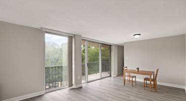 4600 S FOUR MILE RUN DR #102, ARLINGTON, Virginia 22204, 1 Bedroom Bedrooms, ,1 BathroomBathrooms,Residential,For sale,4600 S FOUR MILE RUN DR #102,VAAR2060156 MLS # VAAR2060156
