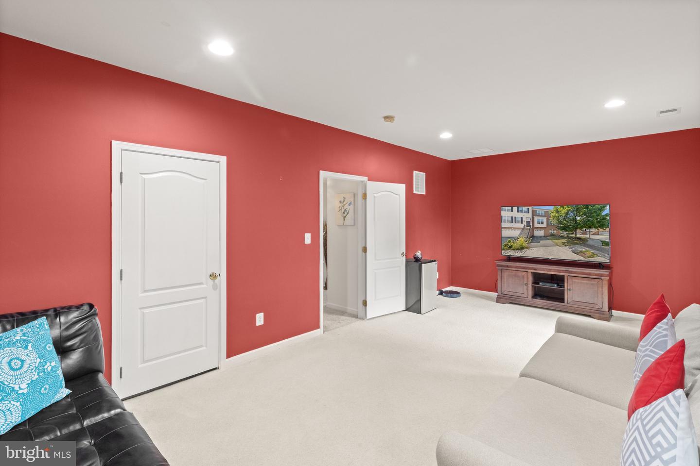 20144 PRAIRIE DUNES TER, ASHBURN, Virginia 20147, 3 Bedrooms Bedrooms, 8 Rooms Rooms,2 BathroomsBathrooms,Residential,For sale,20144 PRAIRIE DUNES TER,VALO2101136 MLS # VALO2101136