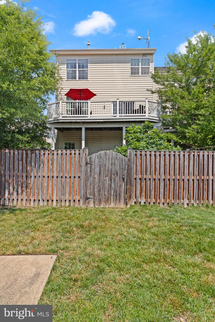 20144 PRAIRIE DUNES TER, ASHBURN, Virginia 20147, 3 Bedrooms Bedrooms, 8 Rooms Rooms,2 BathroomsBathrooms,Residential,For sale,20144 PRAIRIE DUNES TER,VALO2101136 MLS # VALO2101136