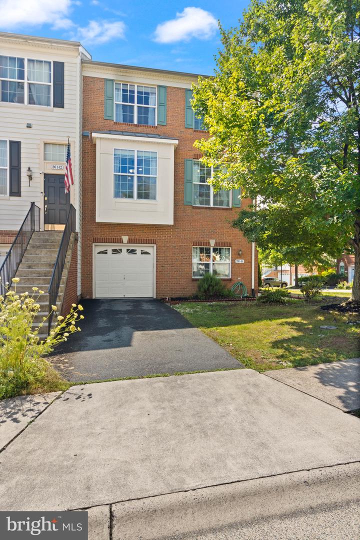 20144 PRAIRIE DUNES TER, ASHBURN, Virginia 20147, 3 Bedrooms Bedrooms, 8 Rooms Rooms,2 BathroomsBathrooms,Residential,For sale,20144 PRAIRIE DUNES TER,VALO2101136 MLS # VALO2101136