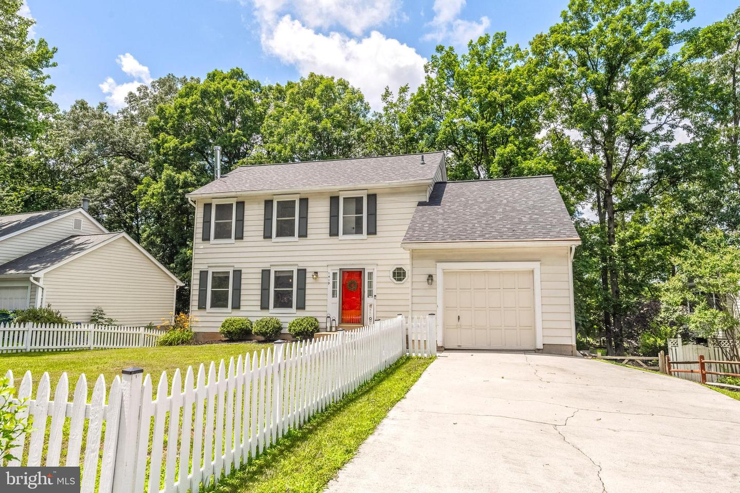 1419 BAYSHIRE LN, HERNDON, Virginia 20170, 4 Bedrooms Bedrooms, ,2 BathroomsBathrooms,Residential,For sale,1419 BAYSHIRE LN,VAFX2253264 MLS # VAFX2253264
