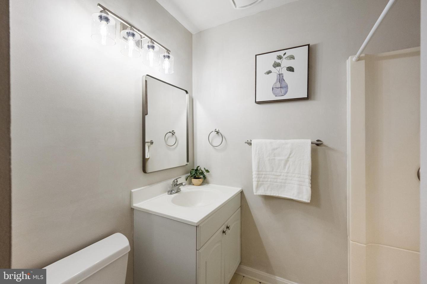 1419 BAYSHIRE LN, HERNDON, Virginia 20170, 4 Bedrooms Bedrooms, ,2 BathroomsBathrooms,Residential,For sale,1419 BAYSHIRE LN,VAFX2253264 MLS # VAFX2253264