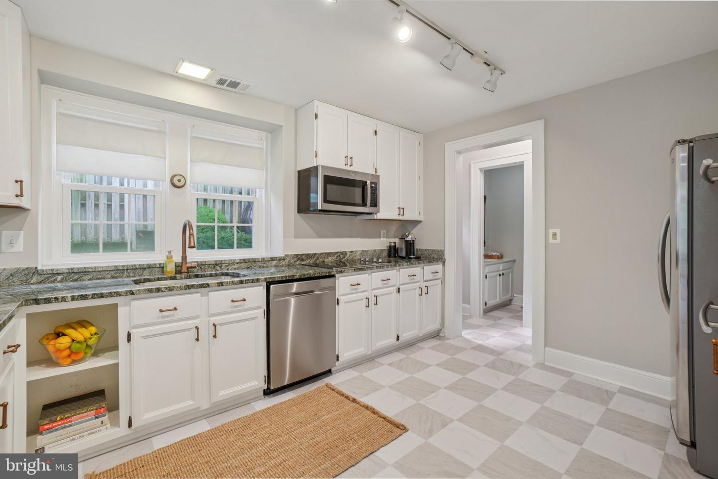 1805 ARMY NAVY DR, ARLINGTON, Virginia 22202, 5 Bedrooms Bedrooms, ,3 BathroomsBathrooms,Residential,For sale,1805 ARMY NAVY DR,VAAR2060194 MLS # VAAR2060194