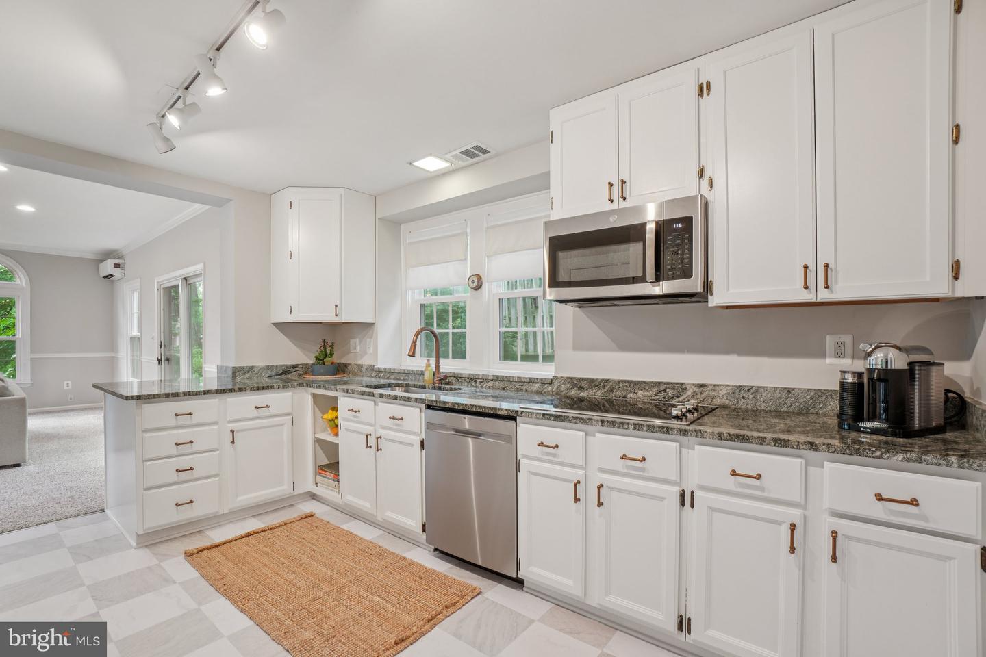 1805 ARMY NAVY DR, ARLINGTON, Virginia 22202, 5 Bedrooms Bedrooms, ,3 BathroomsBathrooms,Residential,For sale,1805 ARMY NAVY DR,VAAR2060194 MLS # VAAR2060194