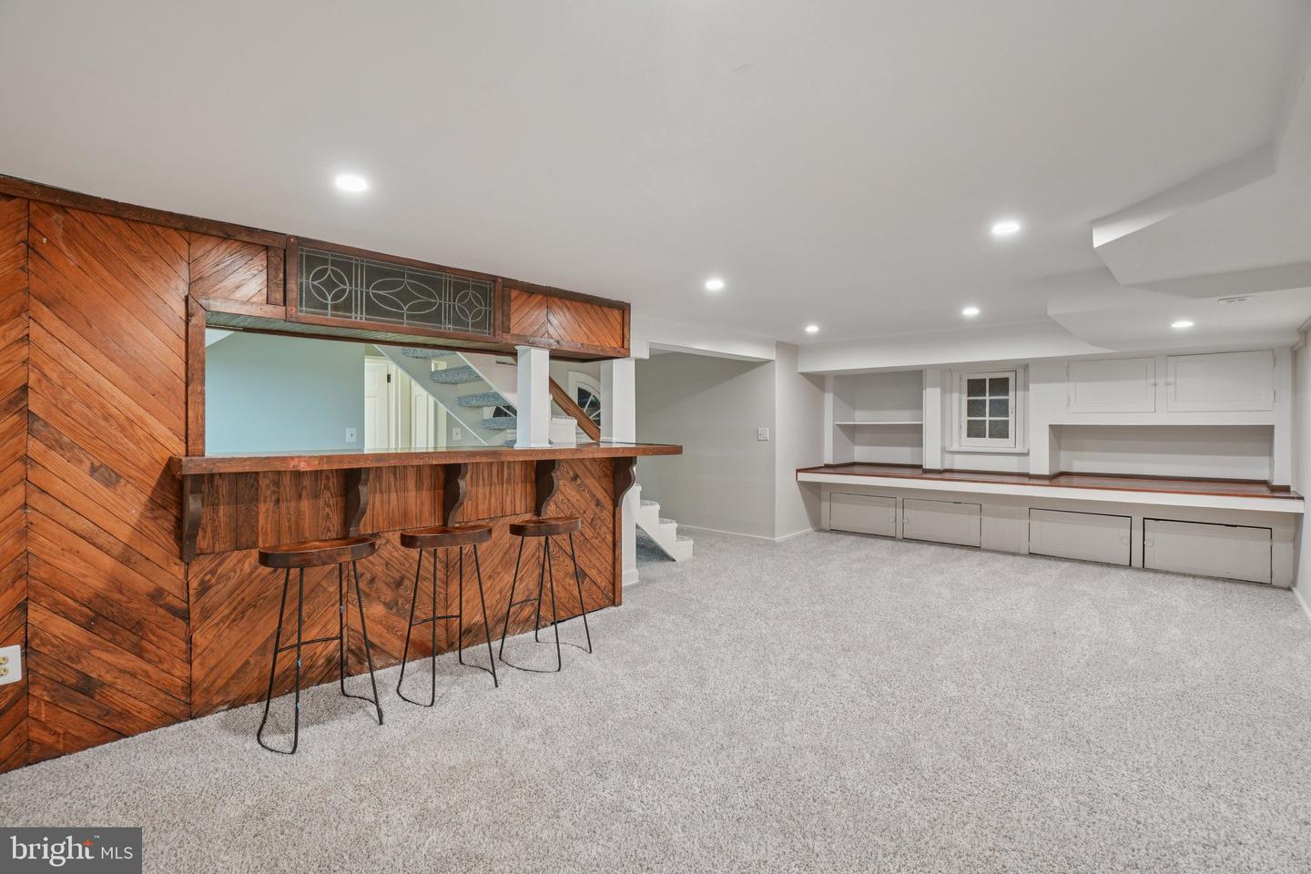 1805 ARMY NAVY DR, ARLINGTON, Virginia 22202, 5 Bedrooms Bedrooms, ,3 BathroomsBathrooms,Residential,For sale,1805 ARMY NAVY DR,VAAR2060194 MLS # VAAR2060194