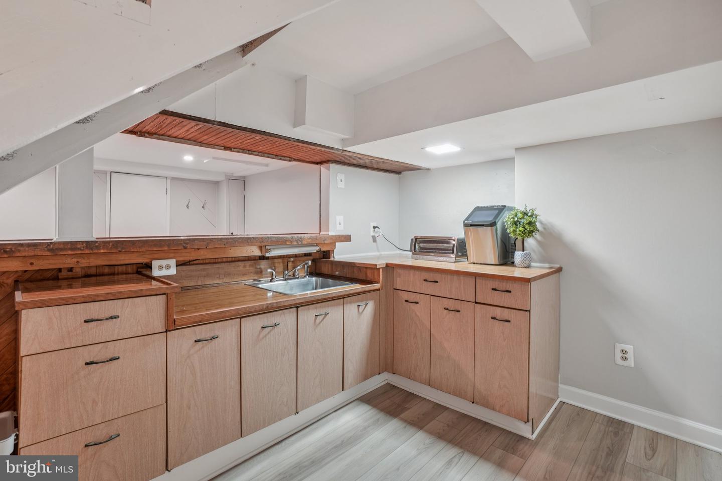 1805 ARMY NAVY DR, ARLINGTON, Virginia 22202, 5 Bedrooms Bedrooms, ,3 BathroomsBathrooms,Residential,For sale,1805 ARMY NAVY DR,VAAR2060194 MLS # VAAR2060194