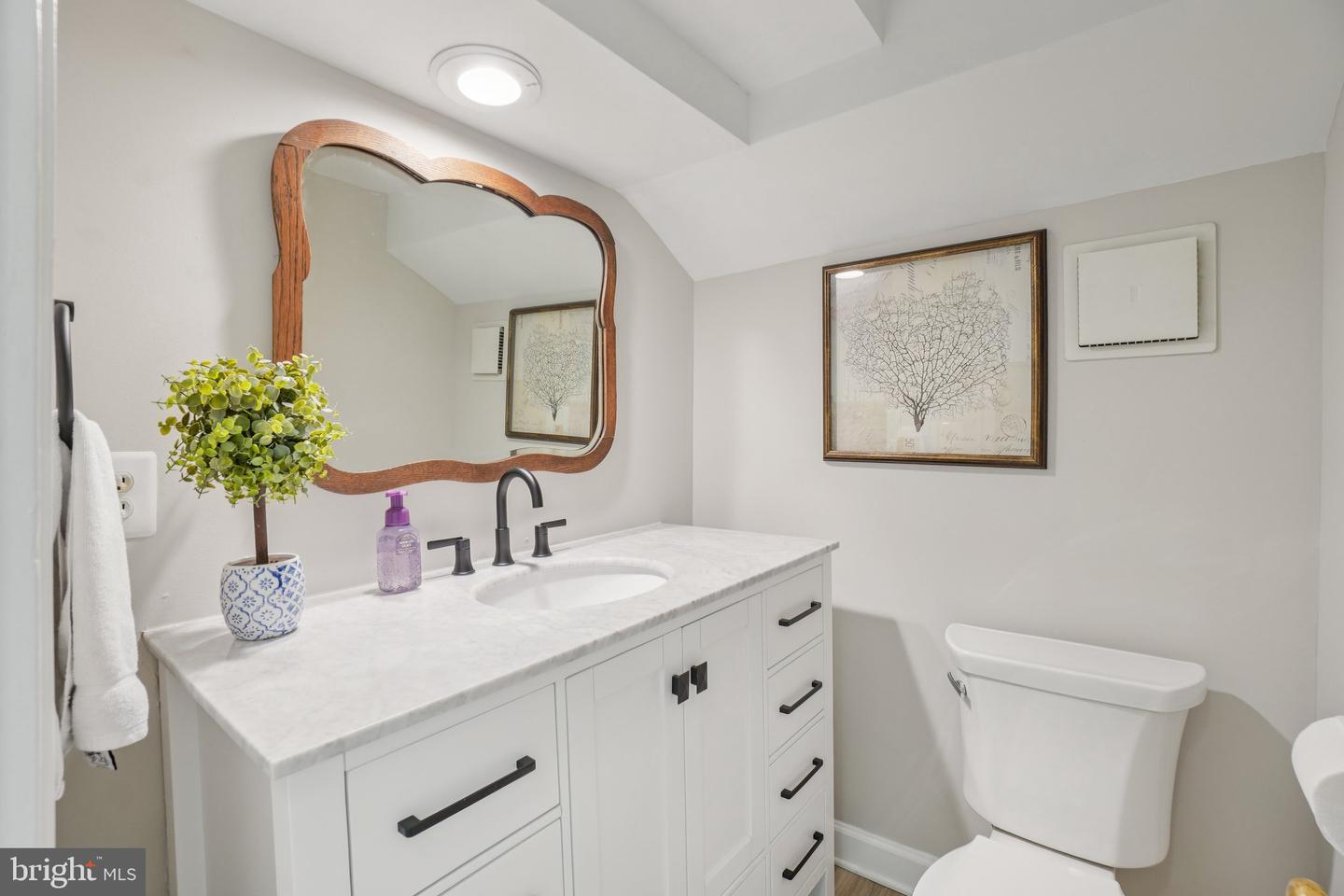 1805 ARMY NAVY DR, ARLINGTON, Virginia 22202, 5 Bedrooms Bedrooms, ,3 BathroomsBathrooms,Residential,For sale,1805 ARMY NAVY DR,VAAR2060194 MLS # VAAR2060194
