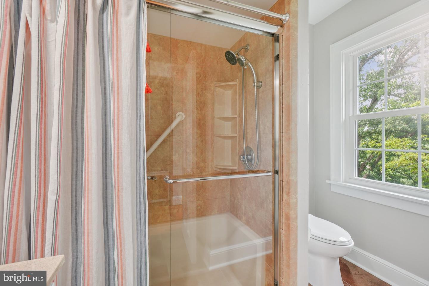 1805 ARMY NAVY DR, ARLINGTON, Virginia 22202, 5 Bedrooms Bedrooms, ,3 BathroomsBathrooms,Residential,For sale,1805 ARMY NAVY DR,VAAR2060194 MLS # VAAR2060194