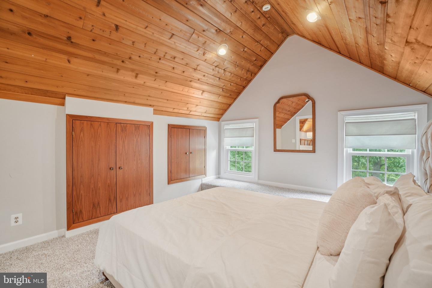 1805 ARMY NAVY DR, ARLINGTON, Virginia 22202, 5 Bedrooms Bedrooms, ,3 BathroomsBathrooms,Residential,For sale,1805 ARMY NAVY DR,VAAR2060194 MLS # VAAR2060194