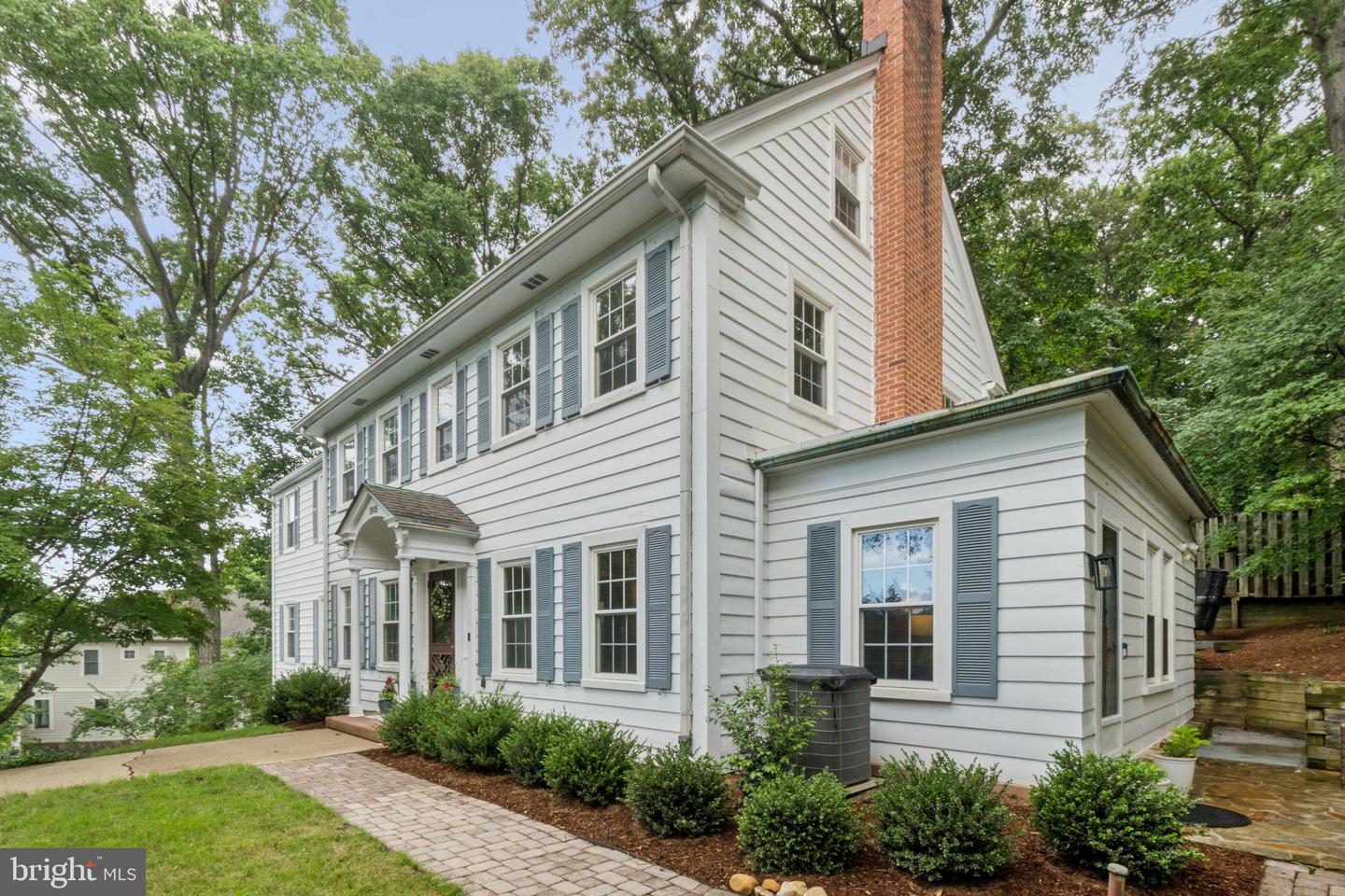 1805 ARMY NAVY DR, ARLINGTON, Virginia 22202, 5 Bedrooms Bedrooms, ,3 BathroomsBathrooms,Residential,For sale,1805 ARMY NAVY DR,VAAR2060194 MLS # VAAR2060194