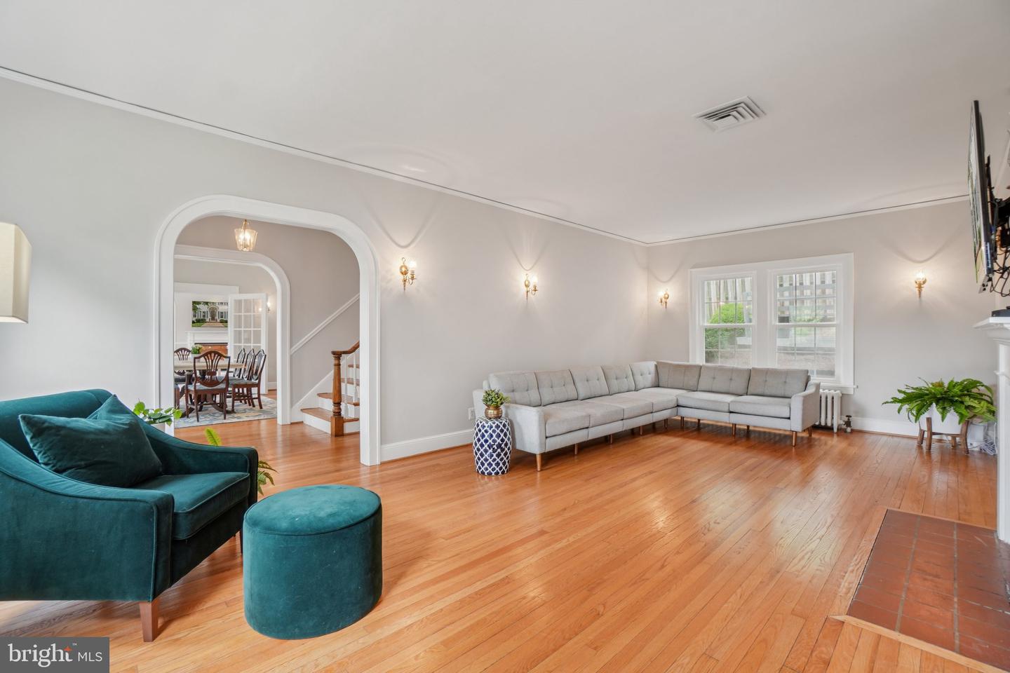 1805 ARMY NAVY DR, ARLINGTON, Virginia 22202, 5 Bedrooms Bedrooms, ,3 BathroomsBathrooms,Residential,For sale,1805 ARMY NAVY DR,VAAR2060194 MLS # VAAR2060194