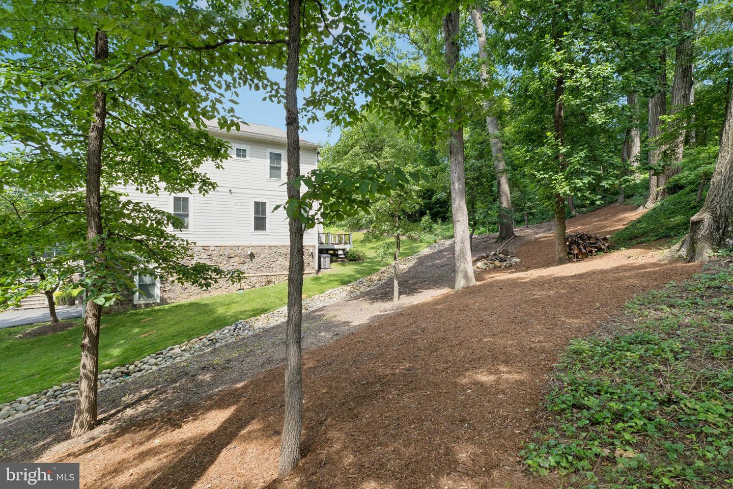 1805 ARMY NAVY DR, ARLINGTON, Virginia 22202, 5 Bedrooms Bedrooms, ,3 BathroomsBathrooms,Residential,For sale,1805 ARMY NAVY DR,VAAR2060194 MLS # VAAR2060194