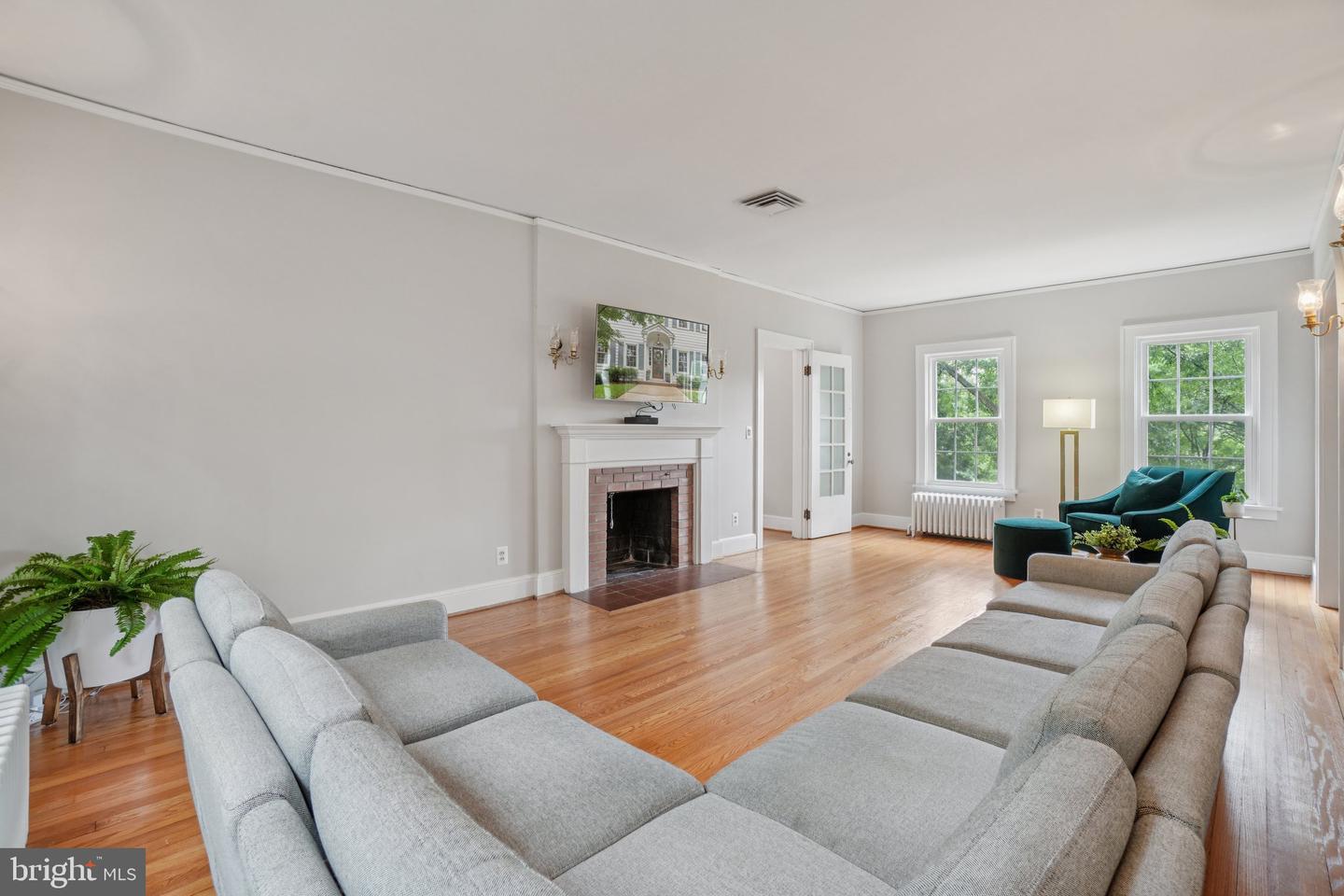 1805 ARMY NAVY DR, ARLINGTON, Virginia 22202, 5 Bedrooms Bedrooms, ,3 BathroomsBathrooms,Residential,For sale,1805 ARMY NAVY DR,VAAR2060194 MLS # VAAR2060194