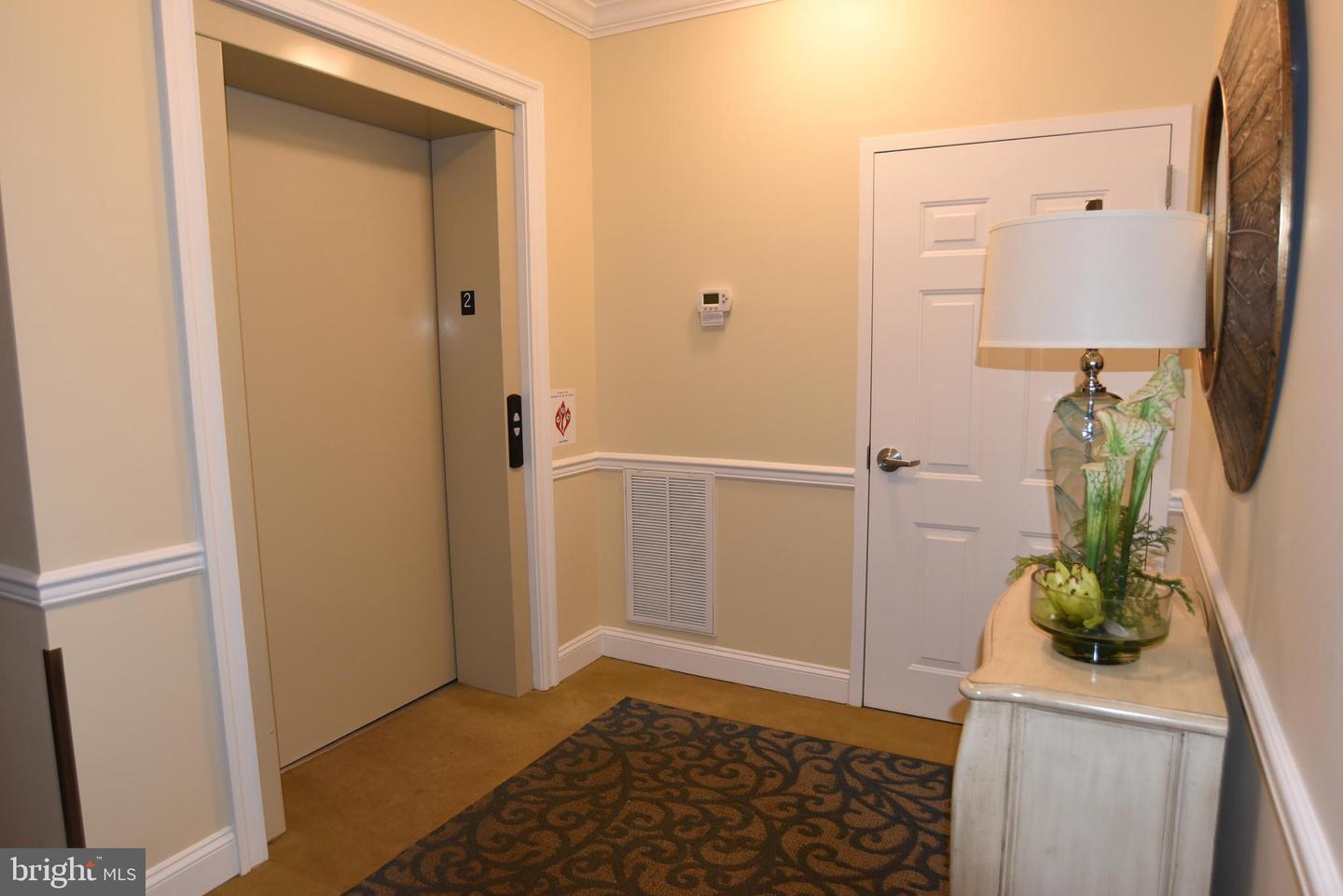 10275 FOUNTAIN CIR #206, MANASSAS, Virginia 20110, 2 Bedrooms Bedrooms, ,2 BathroomsBathrooms,Residential,For sale,10275 FOUNTAIN CIR #206,VAMN2008634 MLS # VAMN2008634