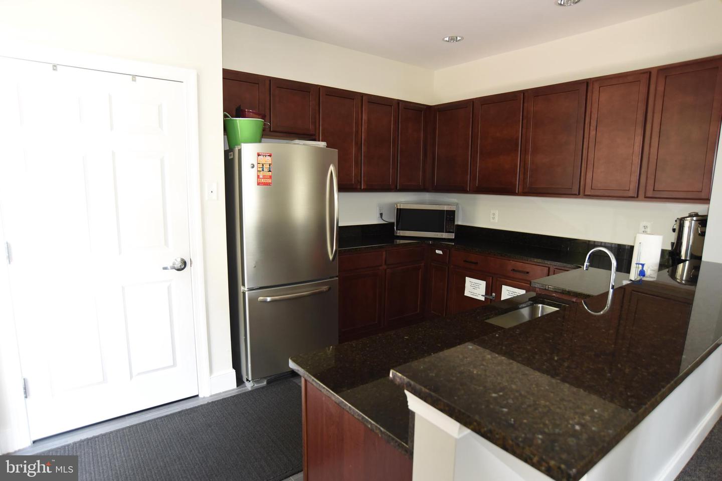 10275 FOUNTAIN CIR #206, MANASSAS, Virginia 20110, 2 Bedrooms Bedrooms, ,2 BathroomsBathrooms,Residential,For sale,10275 FOUNTAIN CIR #206,VAMN2008634 MLS # VAMN2008634