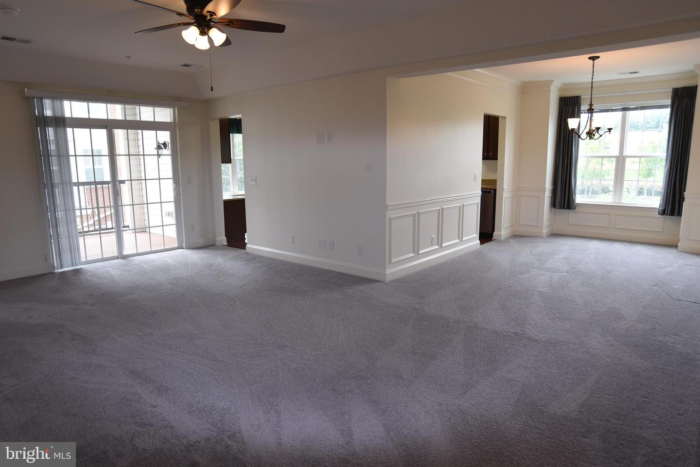 10275 FOUNTAIN CIR #206, MANASSAS, Virginia 20110, 2 Bedrooms Bedrooms, ,2 BathroomsBathrooms,Residential,For sale,10275 FOUNTAIN CIR #206,VAMN2008634 MLS # VAMN2008634