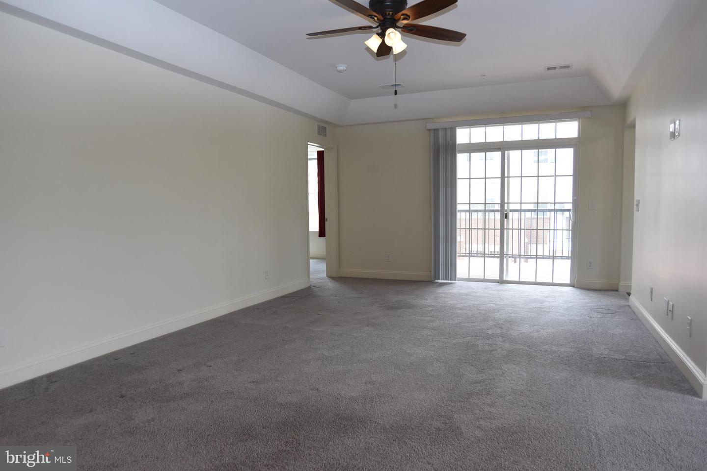10275 FOUNTAIN CIR #206, MANASSAS, Virginia 20110, 2 Bedrooms Bedrooms, ,2 BathroomsBathrooms,Residential,For sale,10275 FOUNTAIN CIR #206,VAMN2008634 MLS # VAMN2008634