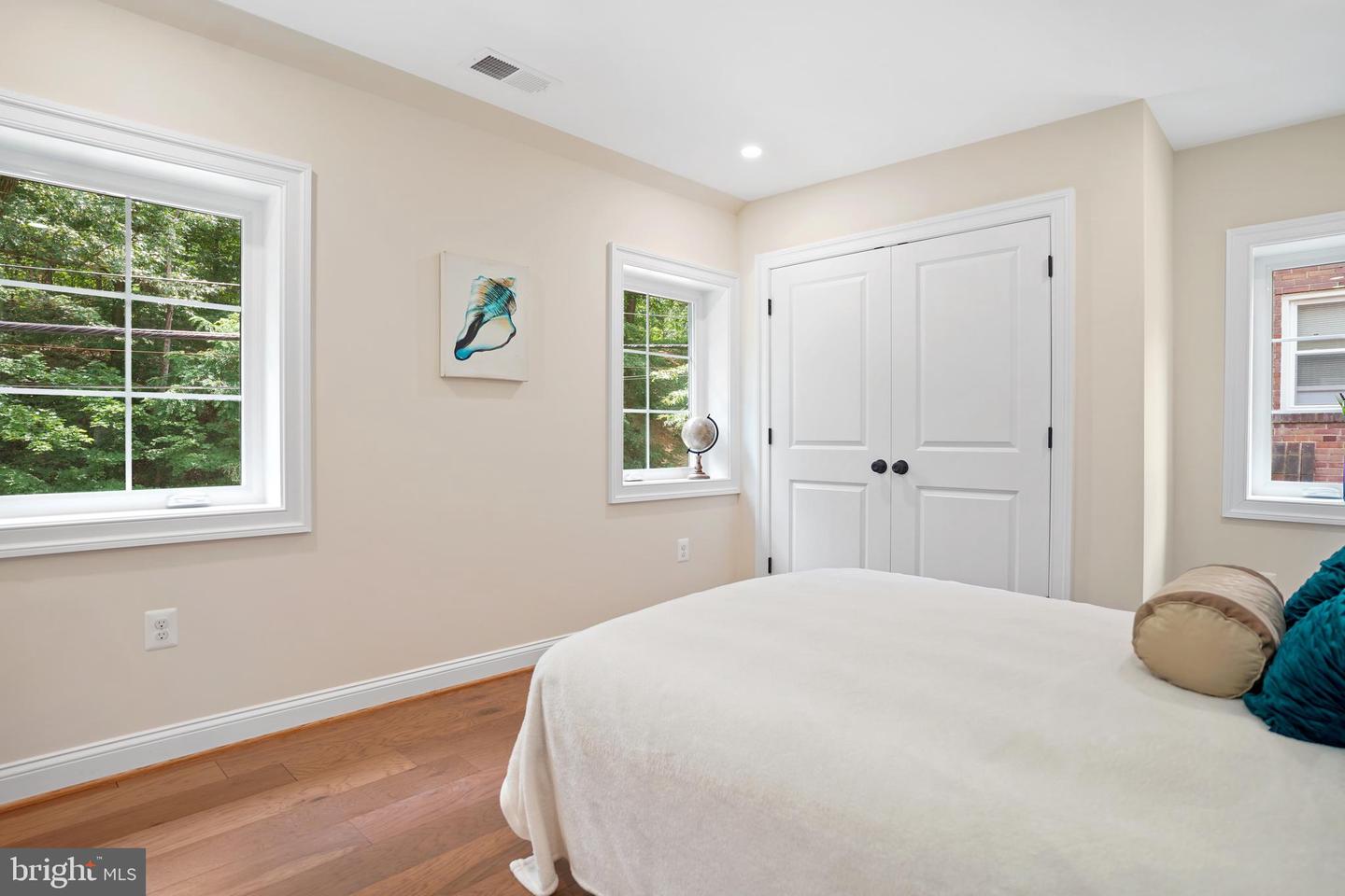 3722 13TH ST NE, WASHINGTON, District Of Columbia 20017, 5 Bedrooms Bedrooms, ,4 BathroomsBathrooms,Residential,For sale,3722 13TH ST NE,DCDC2209106 MLS # DCDC2209106