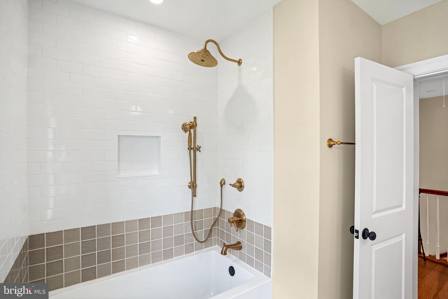 3722 13TH ST NE, WASHINGTON, District Of Columbia 20017, 5 Bedrooms Bedrooms, ,4 BathroomsBathrooms,Residential,For sale,3722 13TH ST NE,DCDC2209106 MLS # DCDC2209106