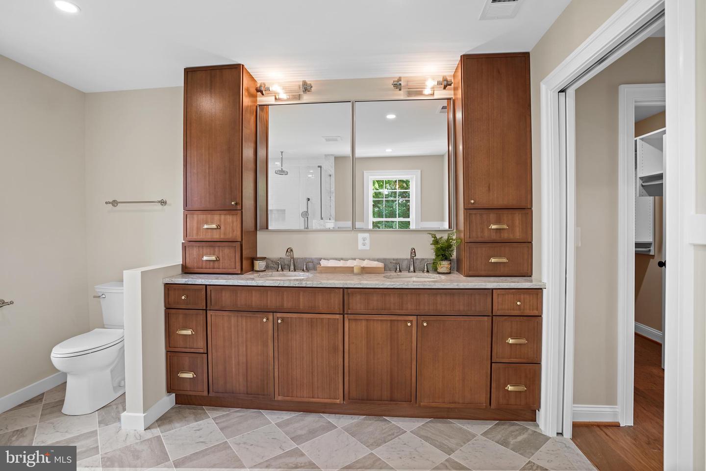 3722 13TH ST NE, WASHINGTON, District Of Columbia 20017, 5 Bedrooms Bedrooms, ,4 BathroomsBathrooms,Residential,For sale,3722 13TH ST NE,DCDC2209106 MLS # DCDC2209106