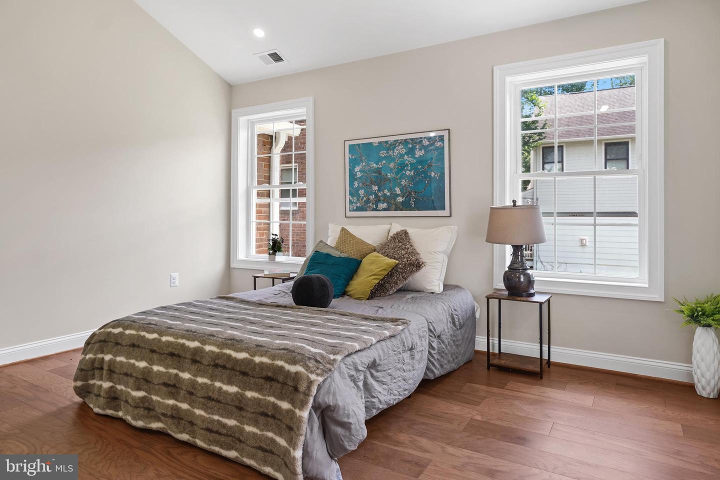 3722 13TH ST NE, WASHINGTON, District Of Columbia 20017, 5 Bedrooms Bedrooms, ,4 BathroomsBathrooms,Residential,For sale,3722 13TH ST NE,DCDC2209106 MLS # DCDC2209106