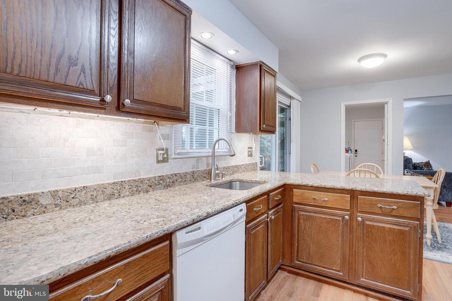 5309 DUNLEIGH CT, BURKE, Virginia 22015, 4 Bedrooms Bedrooms, ,2 BathroomsBathrooms,Residential,For sale,5309 DUNLEIGH CT,VAFX2253572 MLS # VAFX2253572