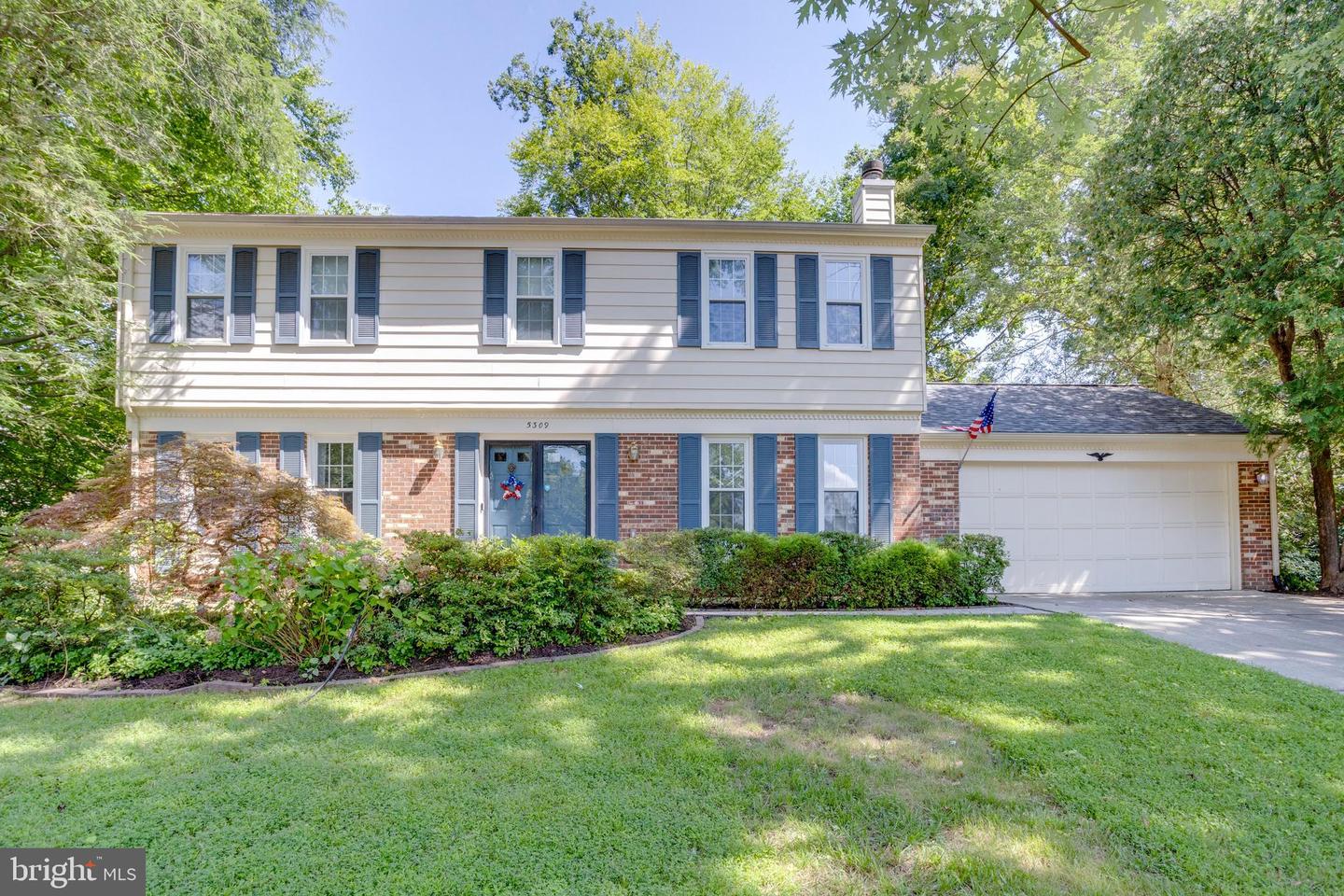 5309 DUNLEIGH CT, BURKE, Virginia 22015, 4 Bedrooms Bedrooms, ,2 BathroomsBathrooms,Residential,For sale,5309 DUNLEIGH CT,VAFX2253572 MLS # VAFX2253572