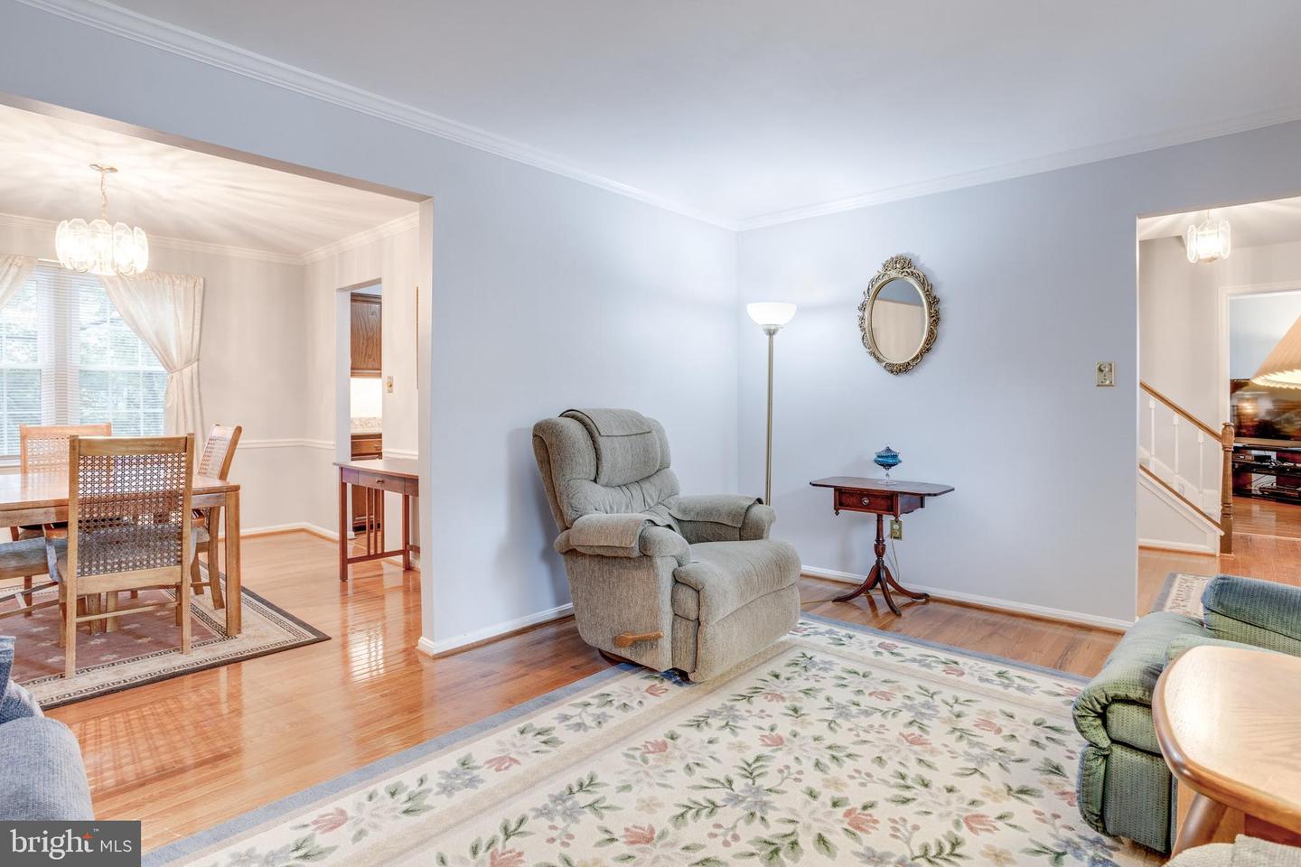 5309 DUNLEIGH CT, BURKE, Virginia 22015, 4 Bedrooms Bedrooms, ,2 BathroomsBathrooms,Residential,For sale,5309 DUNLEIGH CT,VAFX2253572 MLS # VAFX2253572