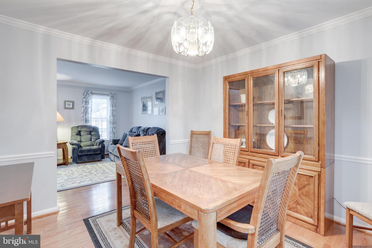 5309 DUNLEIGH CT, BURKE, Virginia 22015, 4 Bedrooms Bedrooms, ,2 BathroomsBathrooms,Residential,For sale,5309 DUNLEIGH CT,VAFX2253572 MLS # VAFX2253572