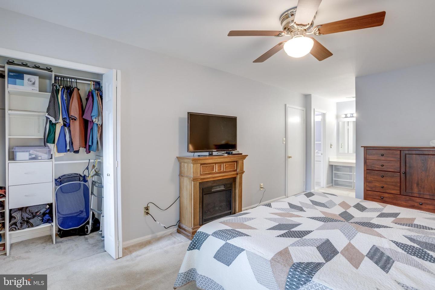 5309 DUNLEIGH CT, BURKE, Virginia 22015, 4 Bedrooms Bedrooms, ,2 BathroomsBathrooms,Residential,For sale,5309 DUNLEIGH CT,VAFX2253572 MLS # VAFX2253572