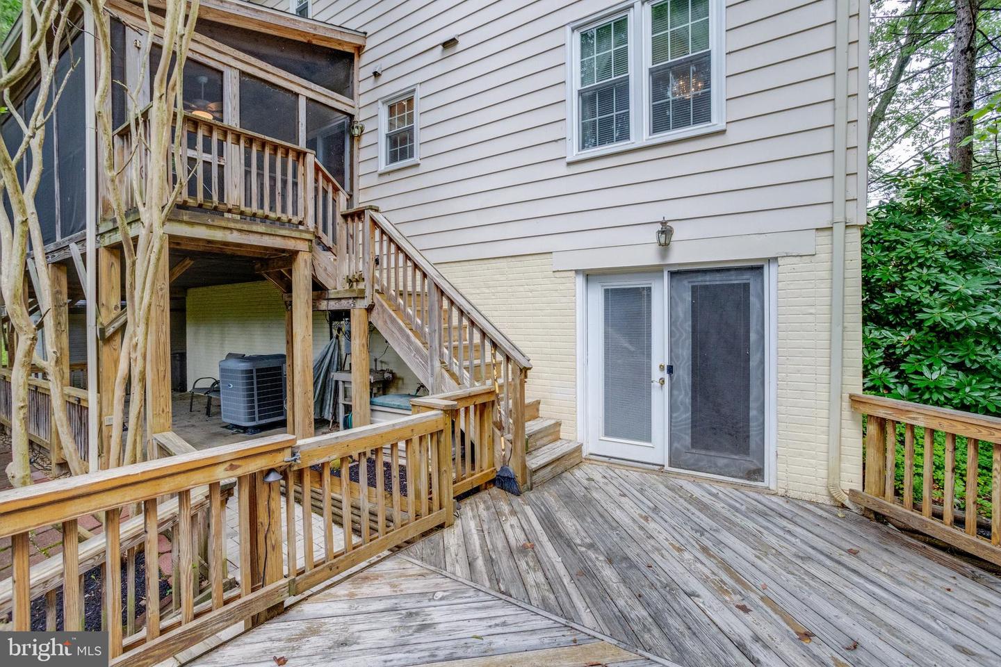 5309 DUNLEIGH CT, BURKE, Virginia 22015, 4 Bedrooms Bedrooms, ,2 BathroomsBathrooms,Residential,For sale,5309 DUNLEIGH CT,VAFX2253572 MLS # VAFX2253572