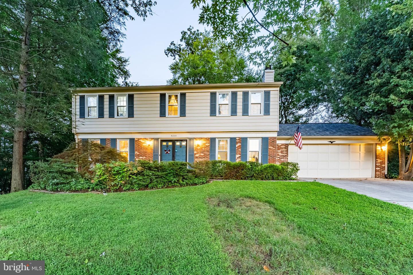 5309 DUNLEIGH CT, BURKE, Virginia 22015, 4 Bedrooms Bedrooms, ,2 BathroomsBathrooms,Residential,For sale,5309 DUNLEIGH CT,VAFX2253572 MLS # VAFX2253572